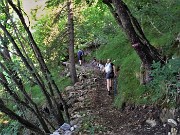 24 Sentiero 519 A ben sistemato nel tratto ripido